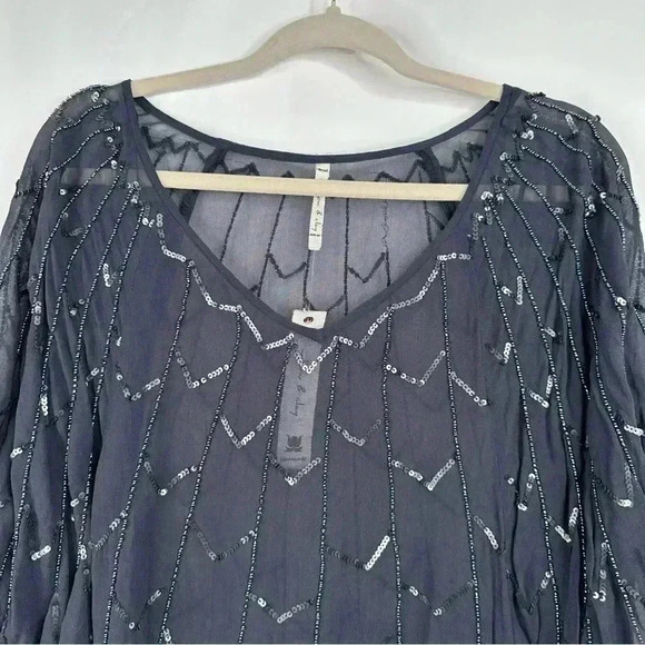 NWT Willow & Clay NORDSTROM Sequin Beaded Sheer Top Dolman Sleeve Blouse Size M - Picture 4 of 13